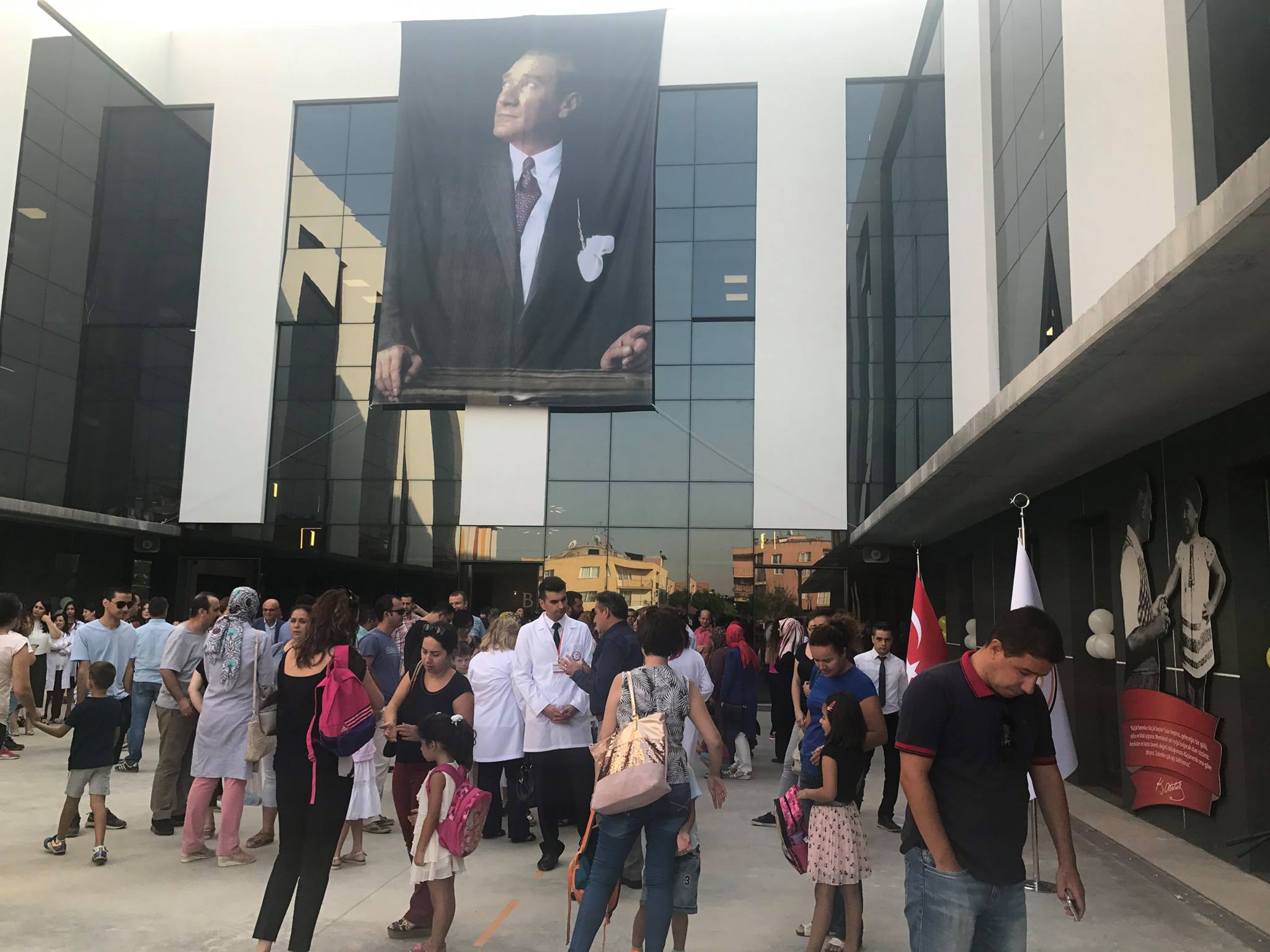 Velilerimiz öğrencilerimiz ile birlikte...