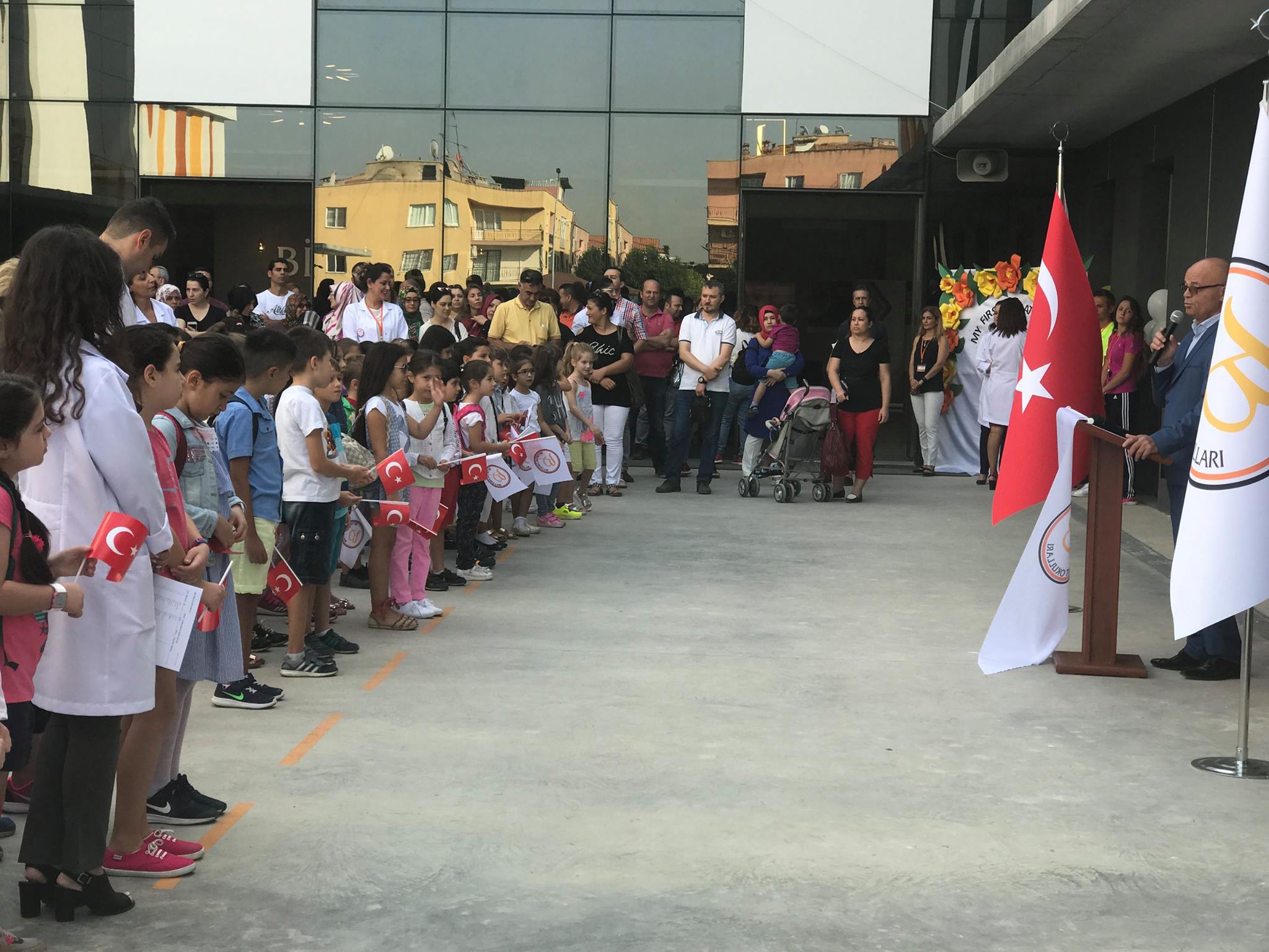 Okul müdürümüzün açılış konuşması...